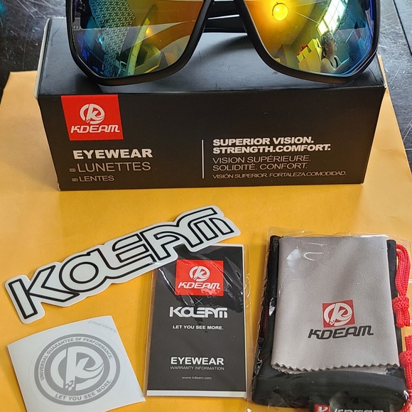 Men's Sunglasses - Picture 6 of 6